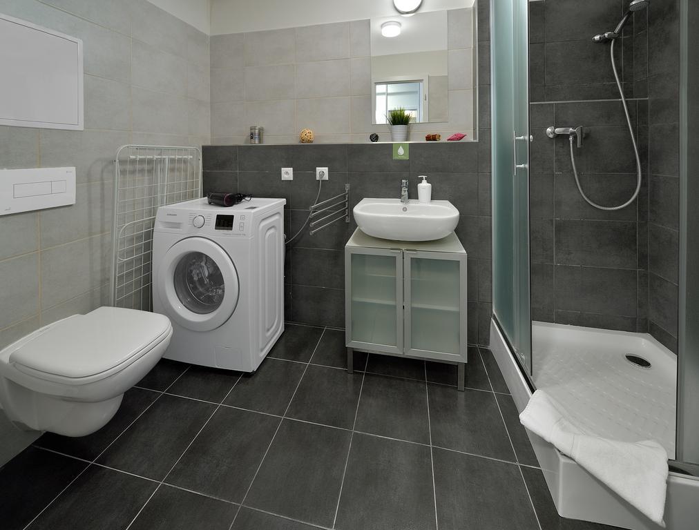 Charming & Cozy Ambiente Apartments Pozsony Kültér fotó
