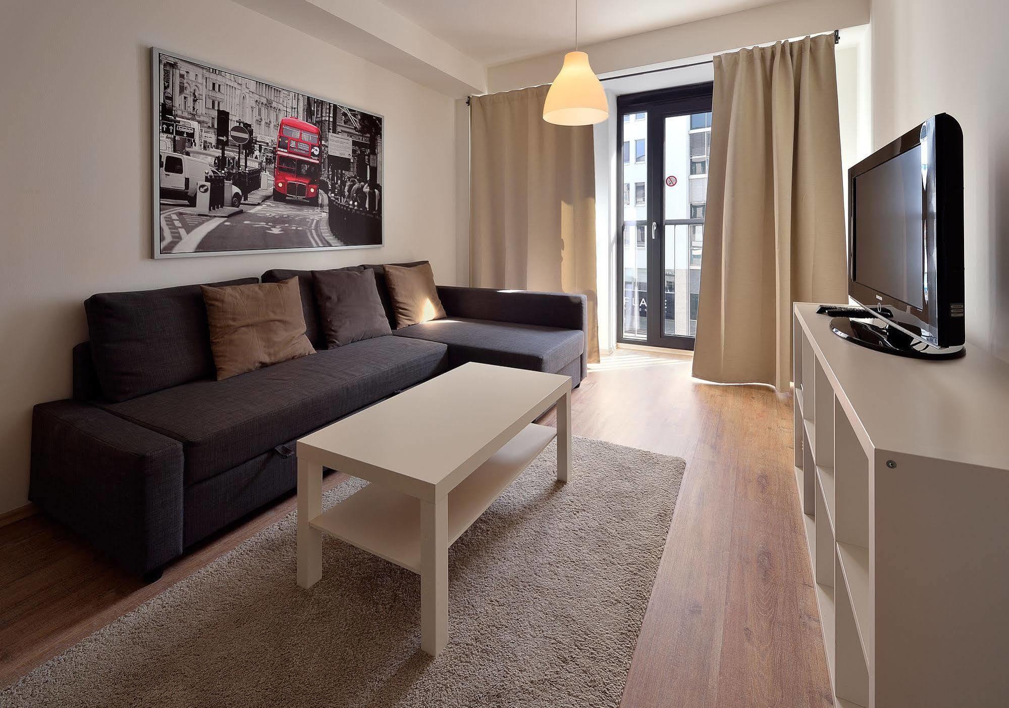 Charming & Cozy Ambiente Apartments Pozsony Kültér fotó
