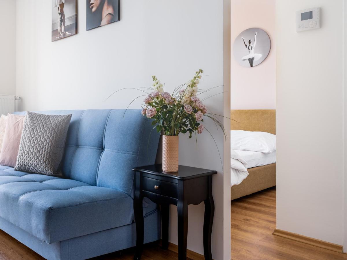 Charming & Cozy Ambiente Apartments Pozsony Kültér fotó